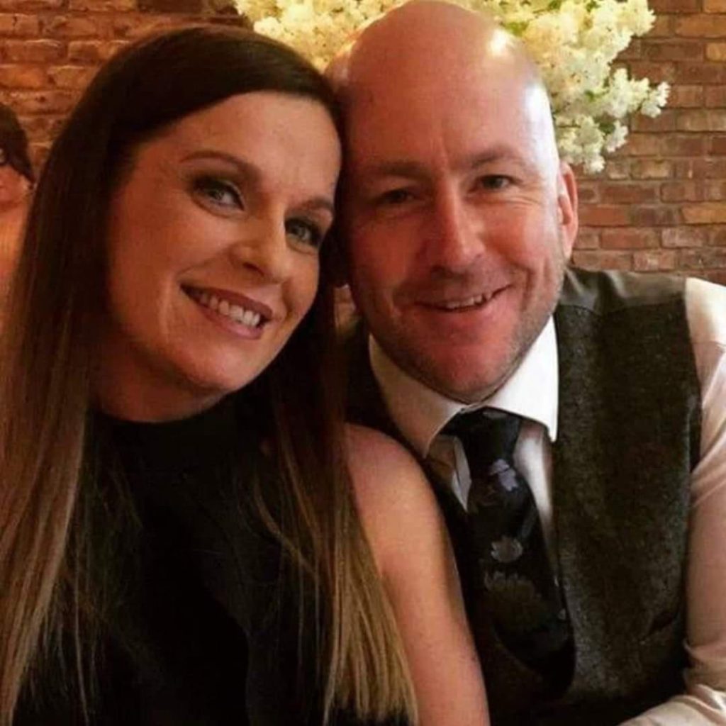 An image of UW partner Chris and Laura Simmons