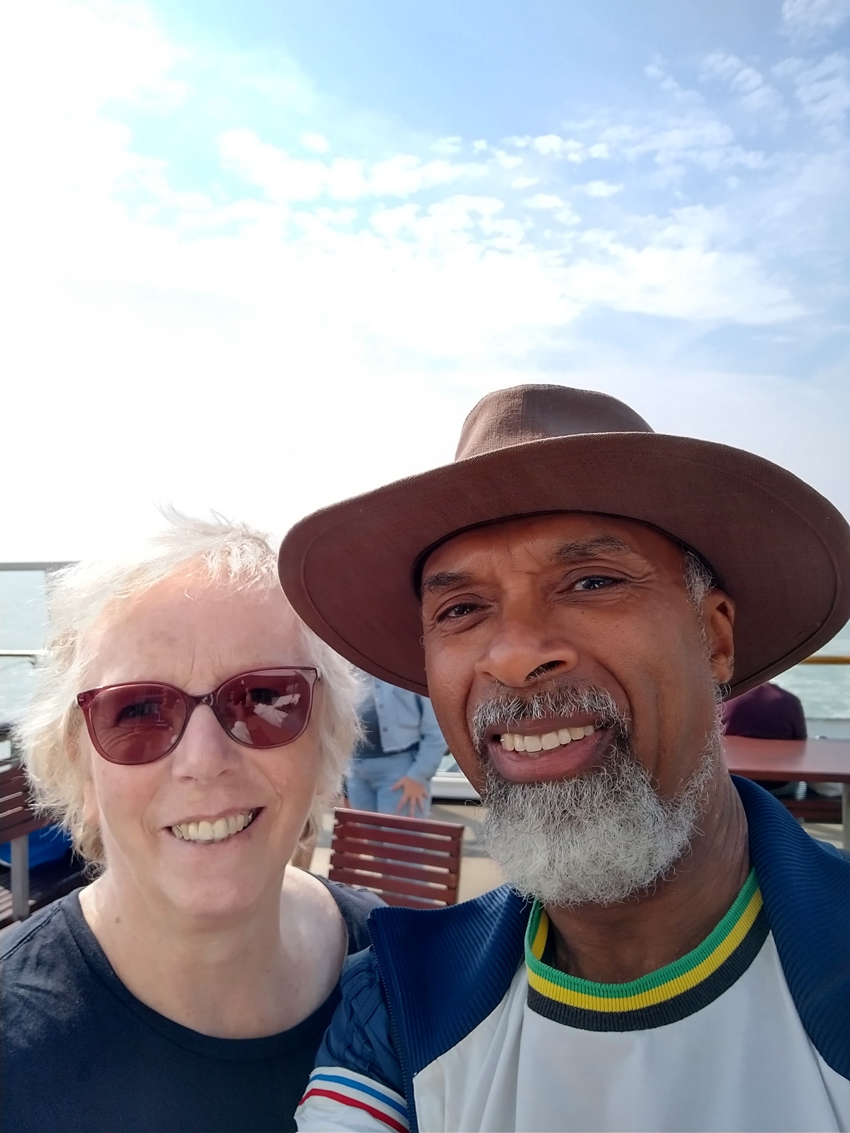 An image of UW partner Brenda and John Wilson