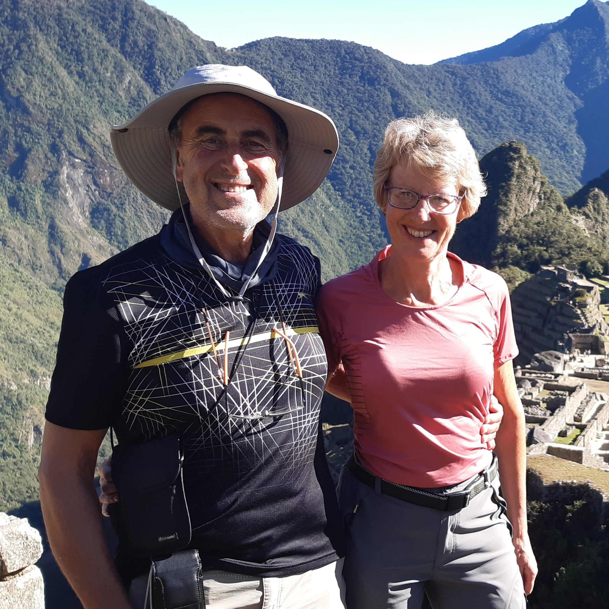 An image of UW partner Peter and Julie Waller