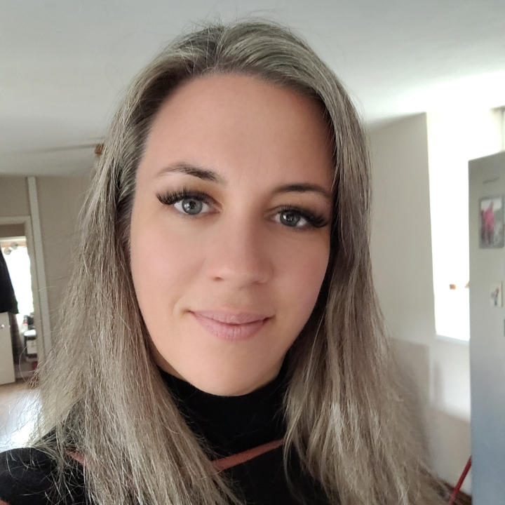 An image of UW partner Anna Jones